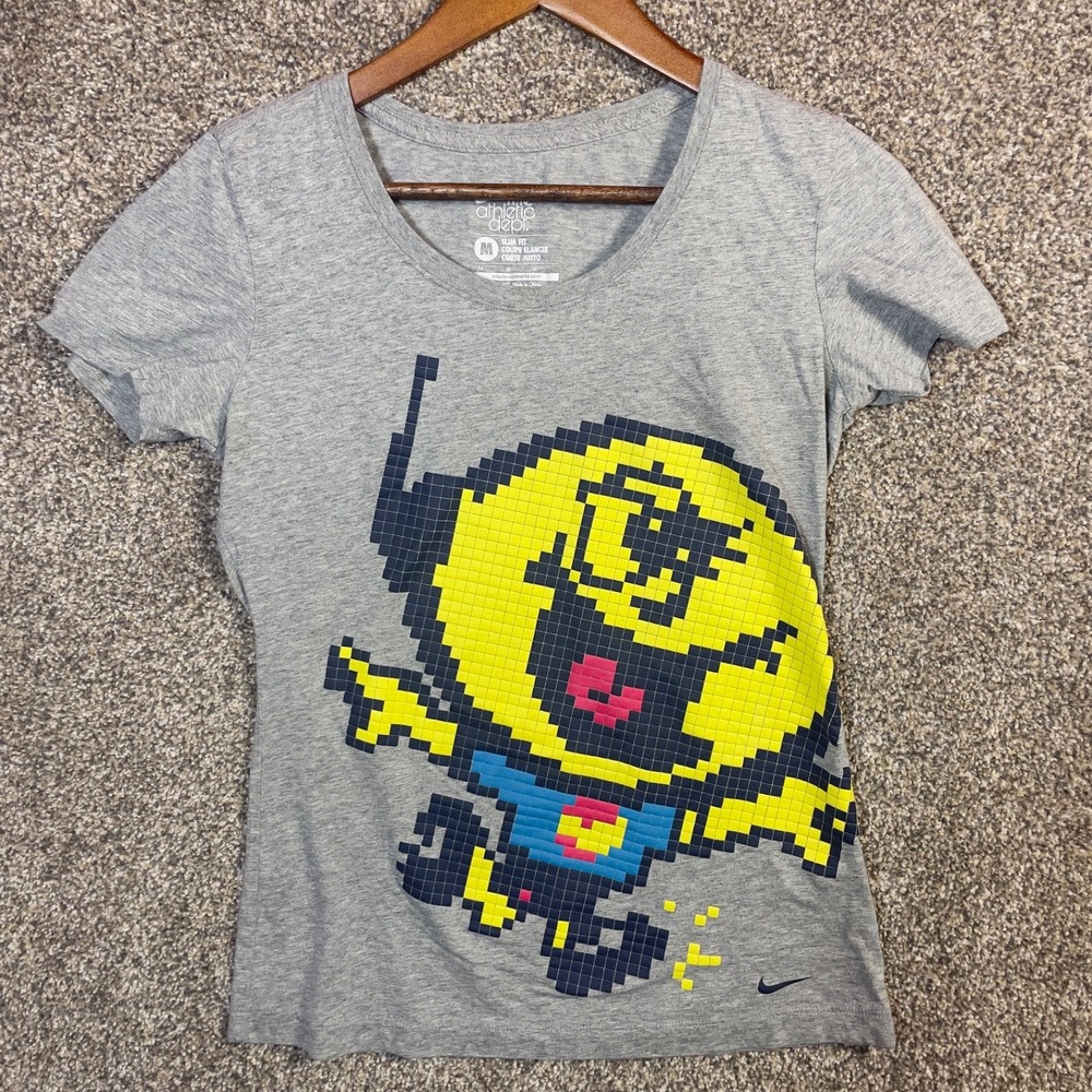 Nike‎ Athletic Dept Womens Gray Pixel Graphic Slim Fit T-Shirt Size M Scoop Neck